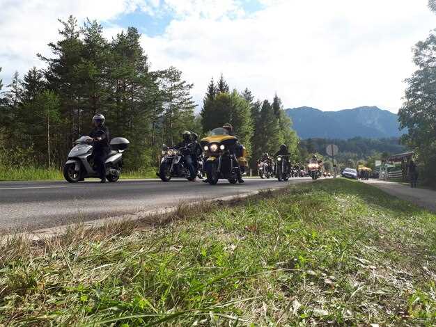 Key Features of BMW Touring Motorcycles for Long-Distance Travel